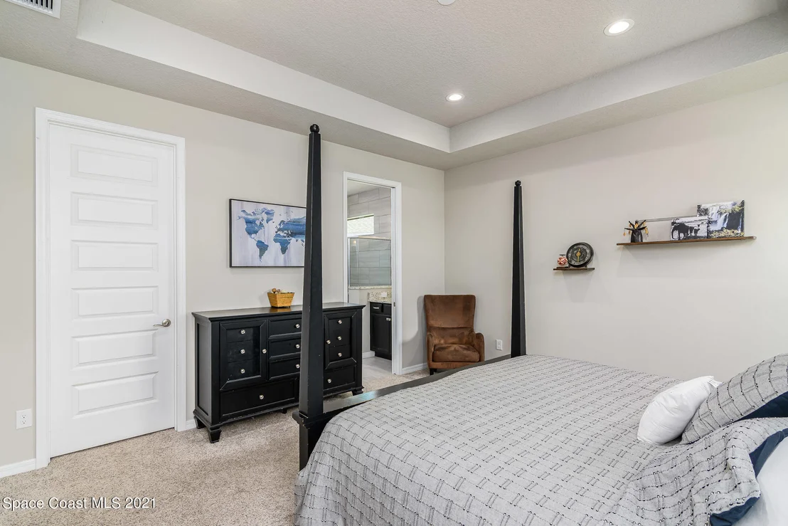 Photo of 7407 Bluemink Lane