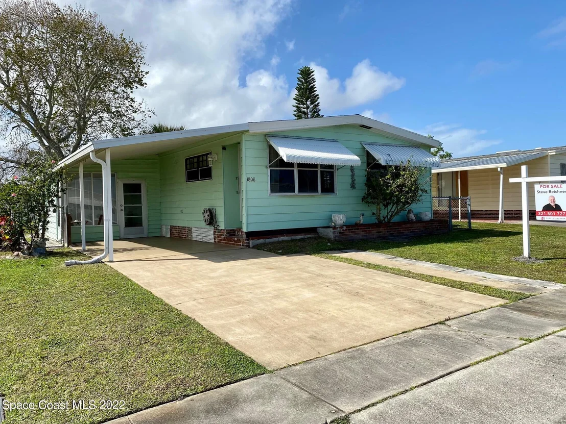 Photo of 1808 Coco Plum Street NE