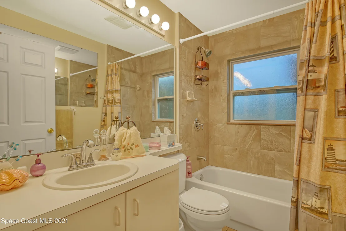 Photo of 6380 Manila Drive