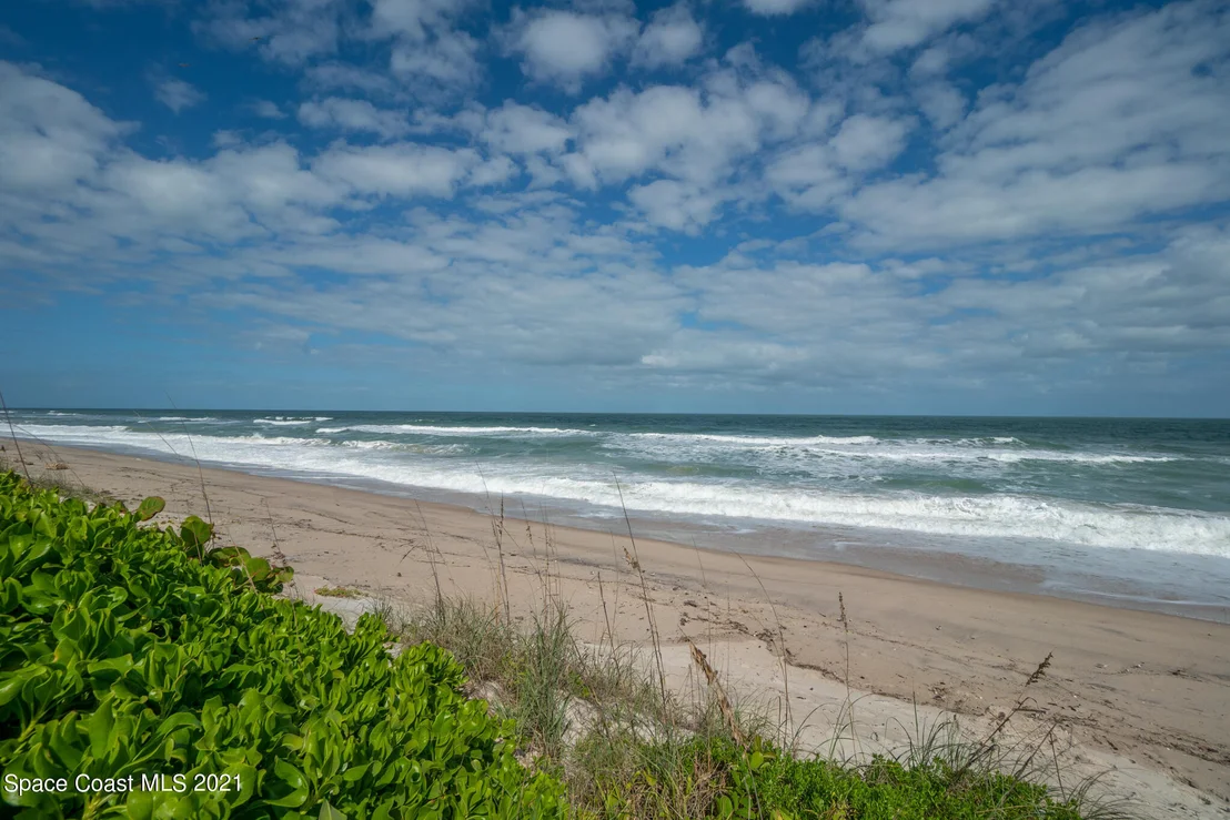 Photo of 5467 Solway Drive