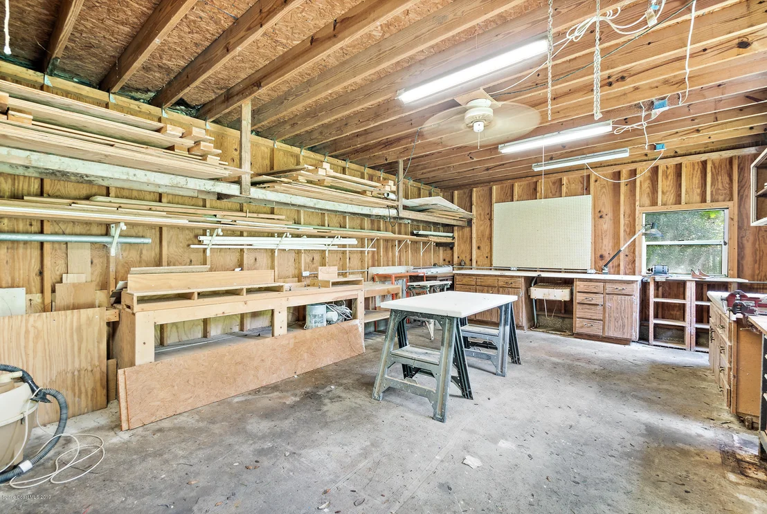 Photo of 1808 Live Oak Drive N