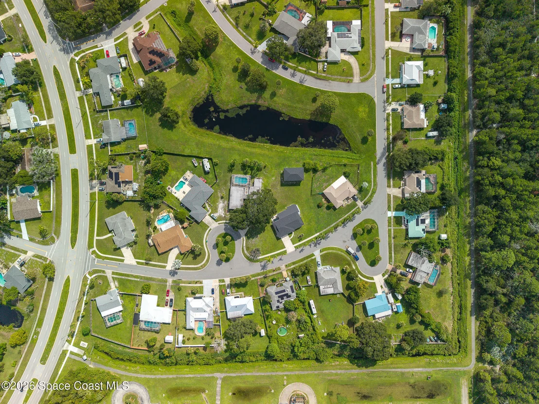 Photo of 722 Apollo Circle NE