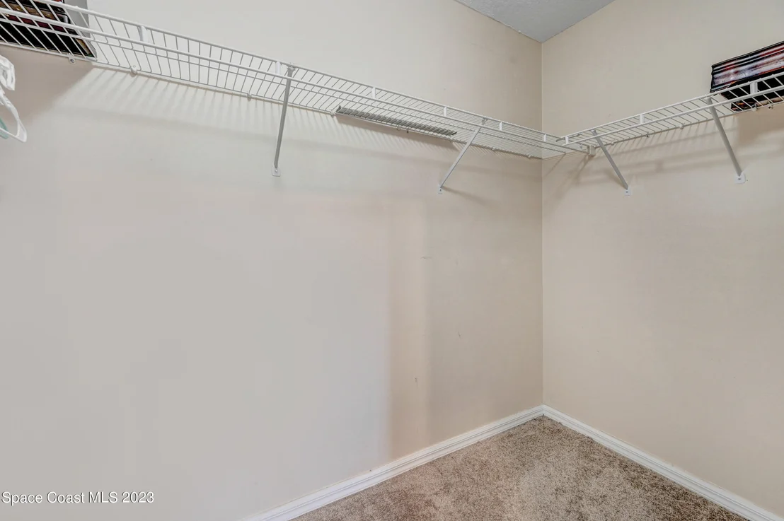 Photo of 895 Shaw Circle