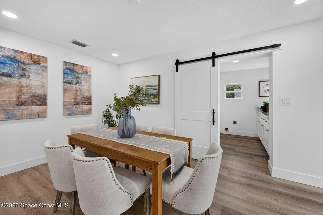 Photo of 3480 Milwaukee Avenue
