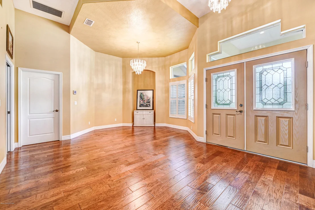 Photo of 3850 Beechgrove Road