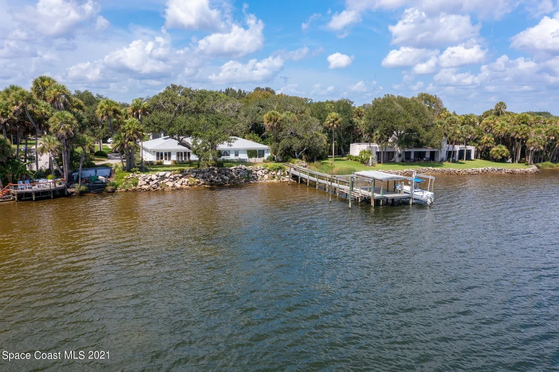 Photo of 110 Oakledge Drive