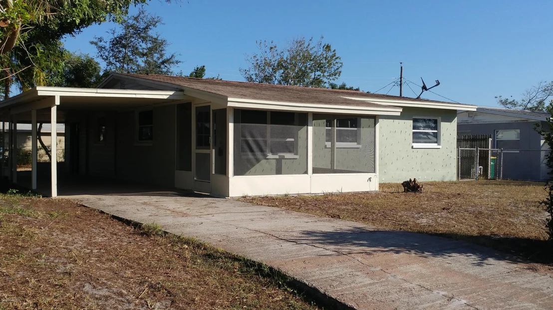 Photo of 1449 Lillian Lane