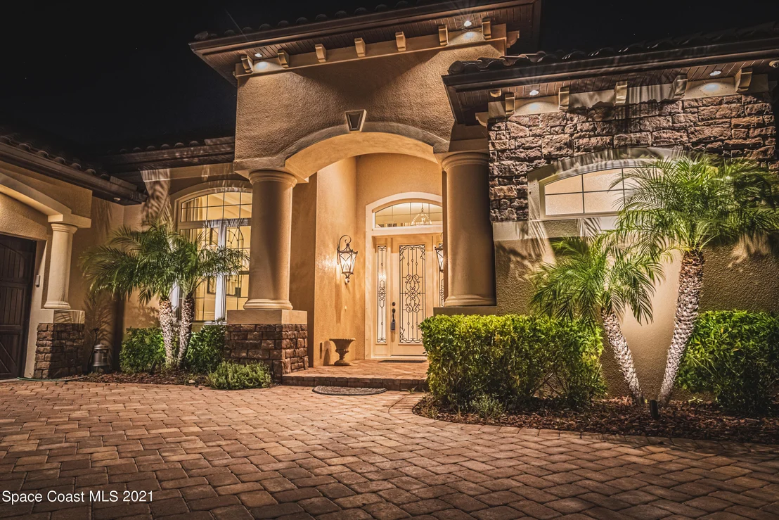 Photo of 8141 Barrosa Circle