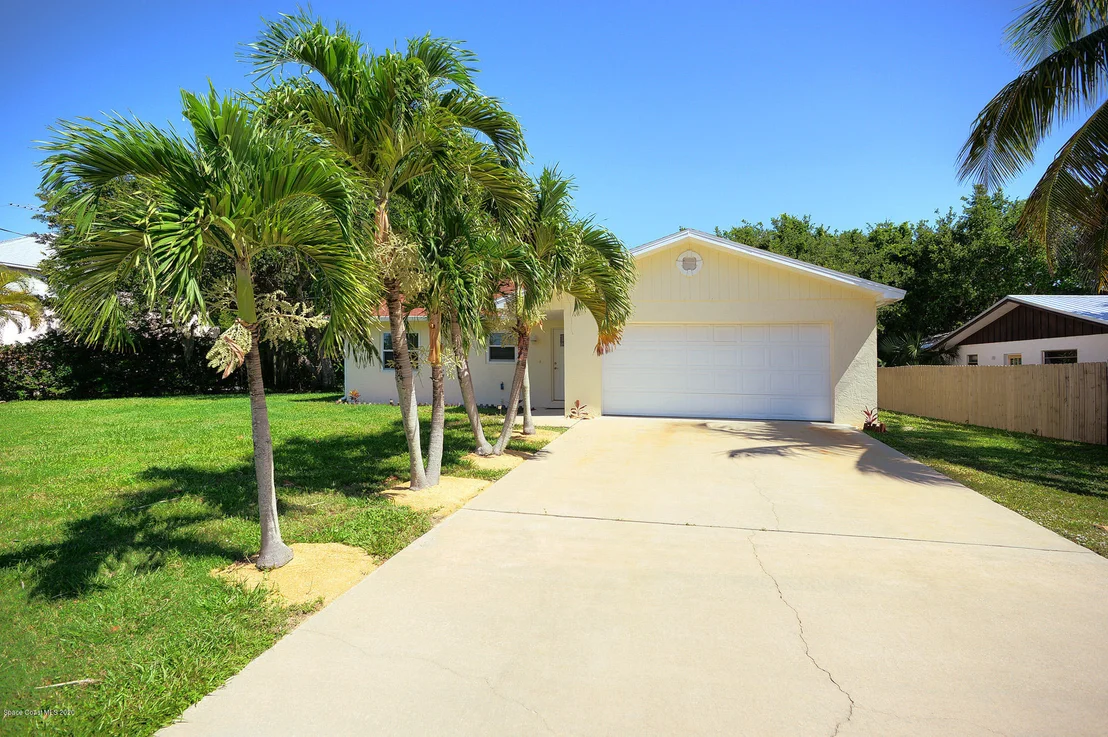 Photo of 326 Nikomas Way