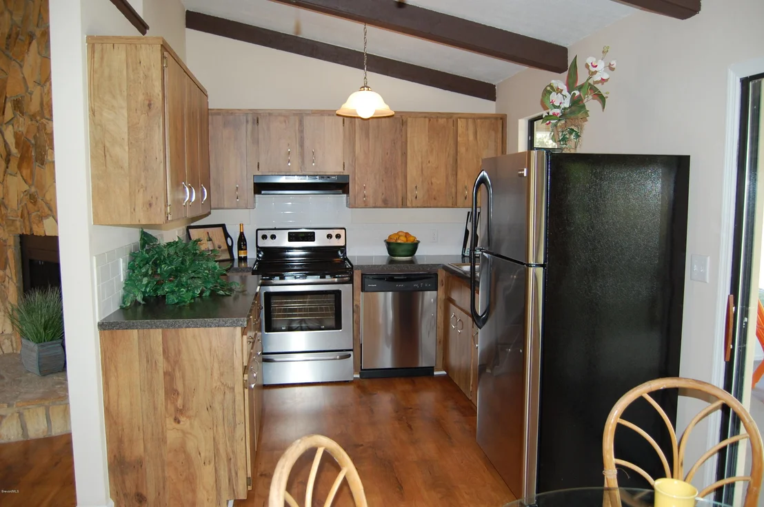 Photo of 6411 Cable Avenue