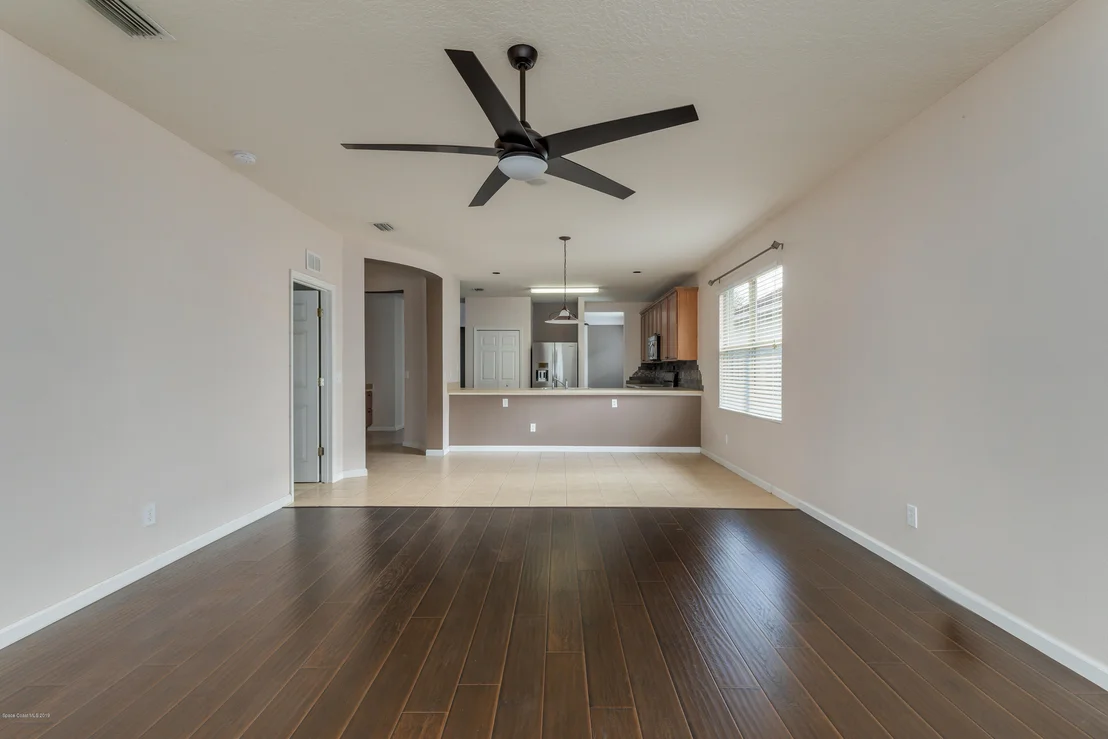 Photo of 492 Cressa Circle
