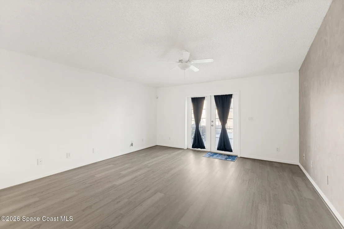 Photo of 2527 Deercroft Drive