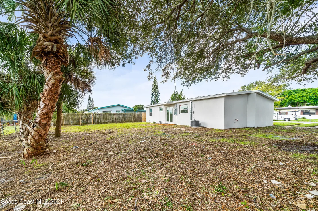 Photo of 1161 Wild Rose Drive NE