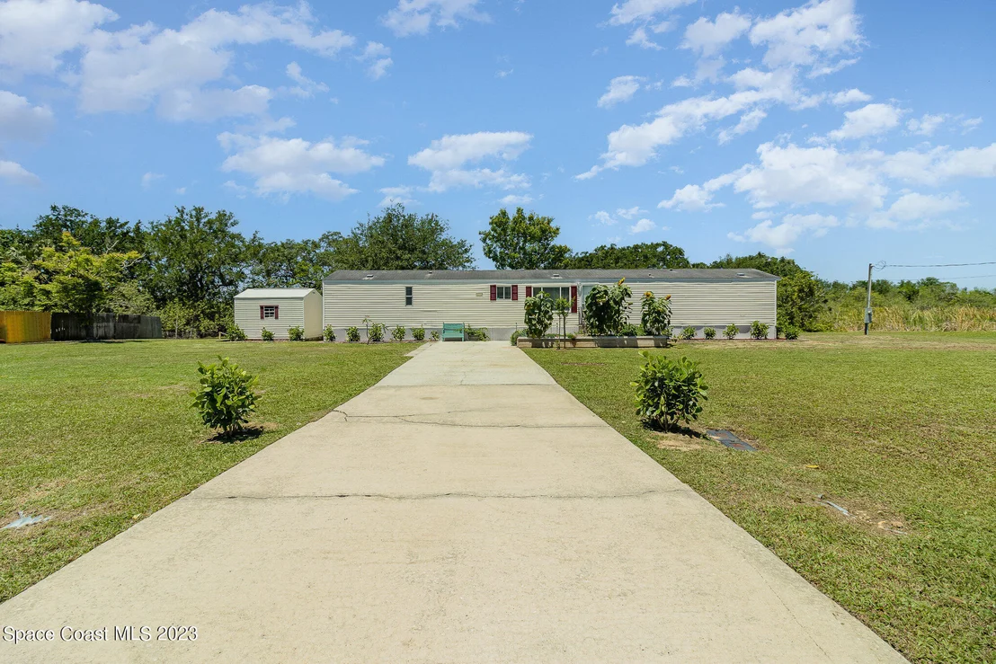 Photo of 5918 Cedar Lake Drive