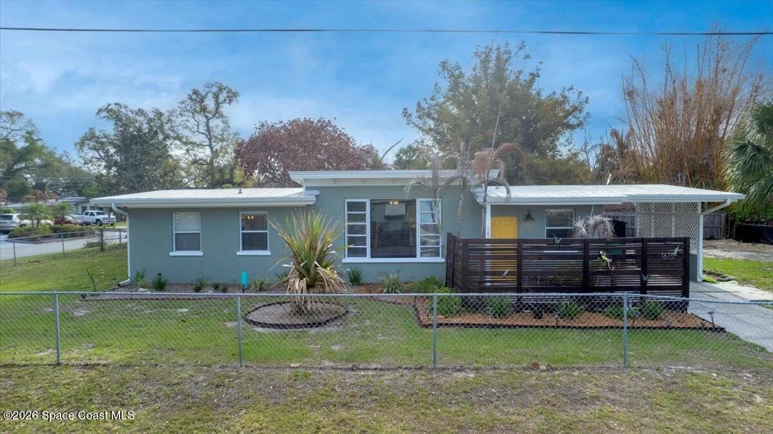 Photo of 1615 Grandview Way