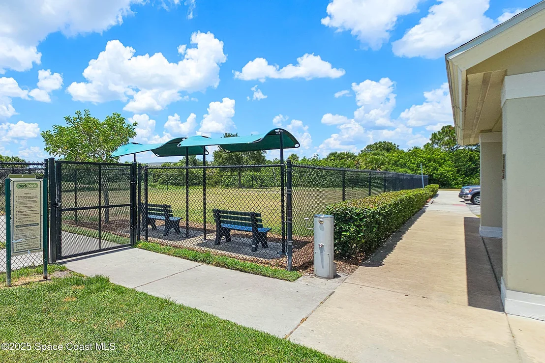 Photo of 8553 Drayton Circle