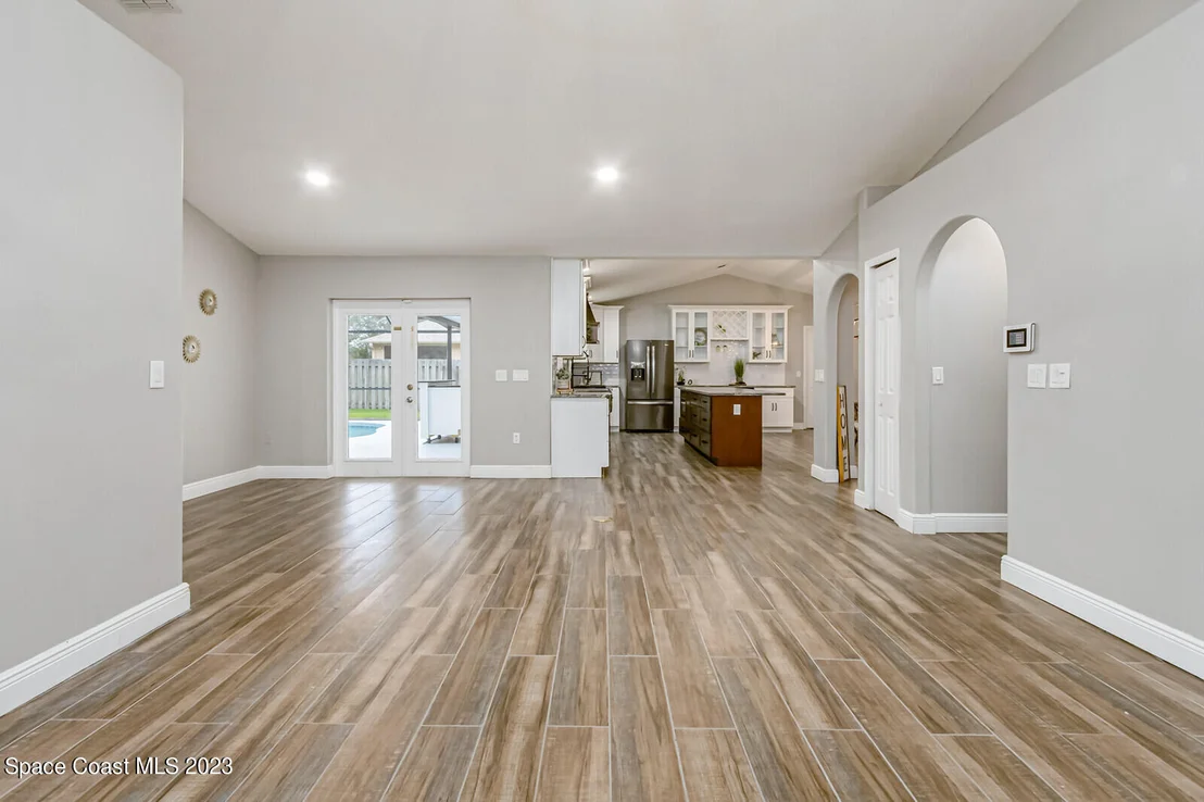 Photo of 1171 Meadow Lake Road