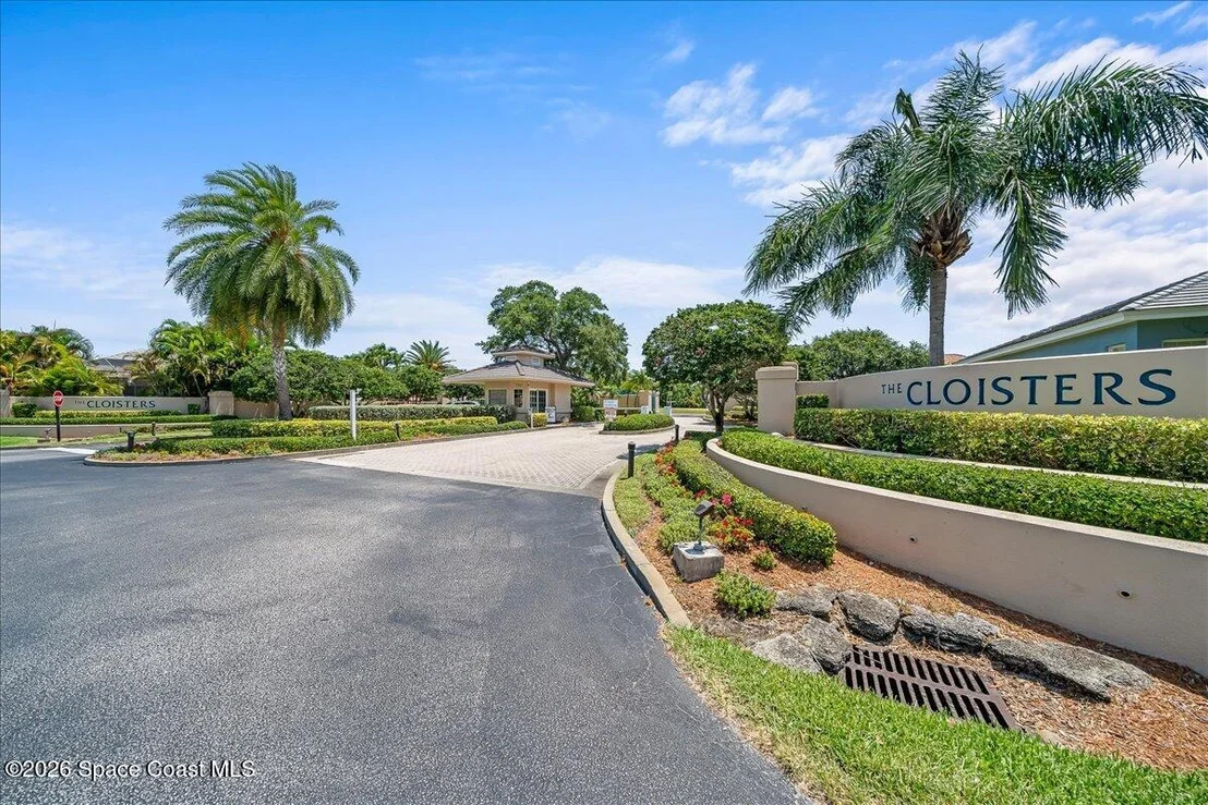 Photo of 327 Southampton Drive