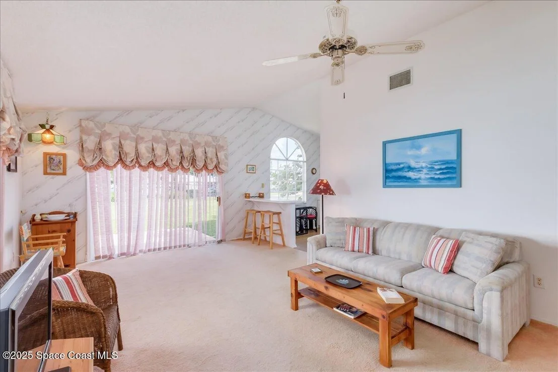 Photo of 1981 Tallowood Court NE