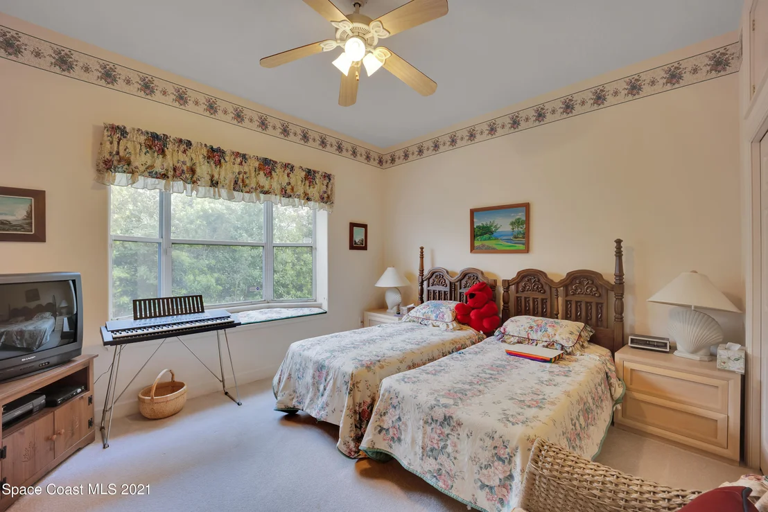 Photo of 951 Stratford Place