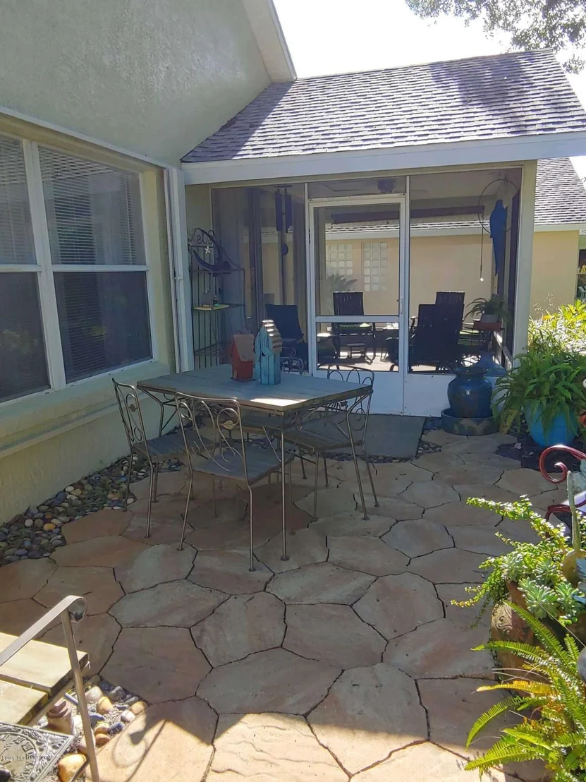 Photo of 3933 Saint Armens Circle