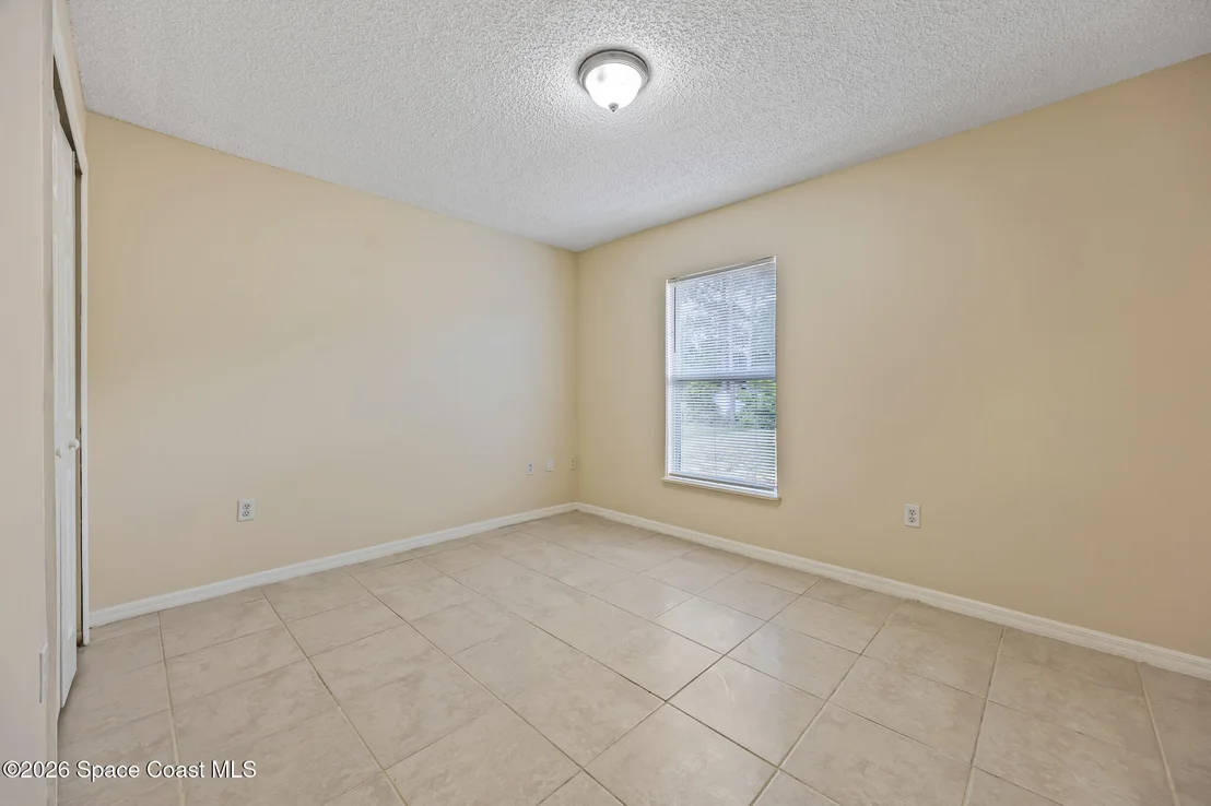 Photo of 1012 Ray Road SE