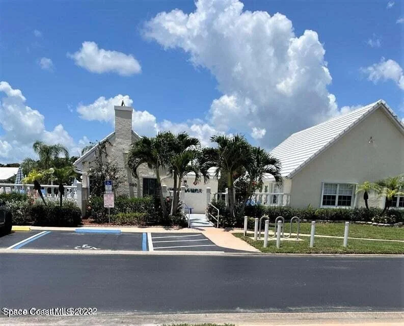 Photo of 981 Wateroak Drive NE