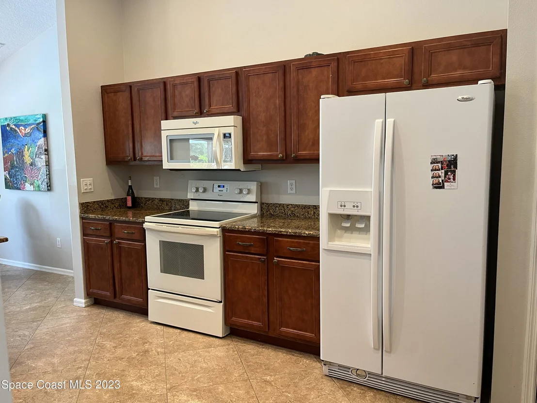Photo of 997 Gulfstream Avenue