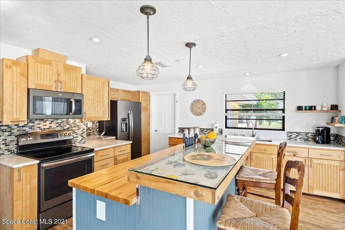 Photo of 458 Sandpiper Drive