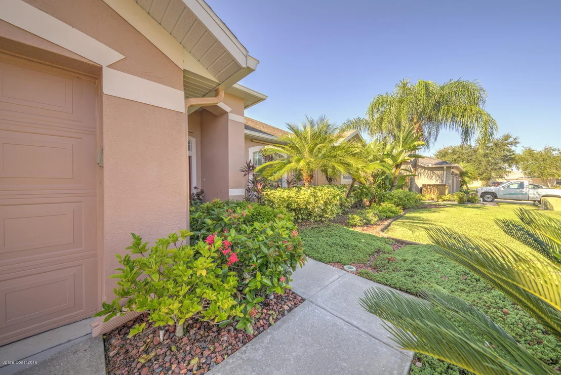 Photo of 4668 Alamanda Drive