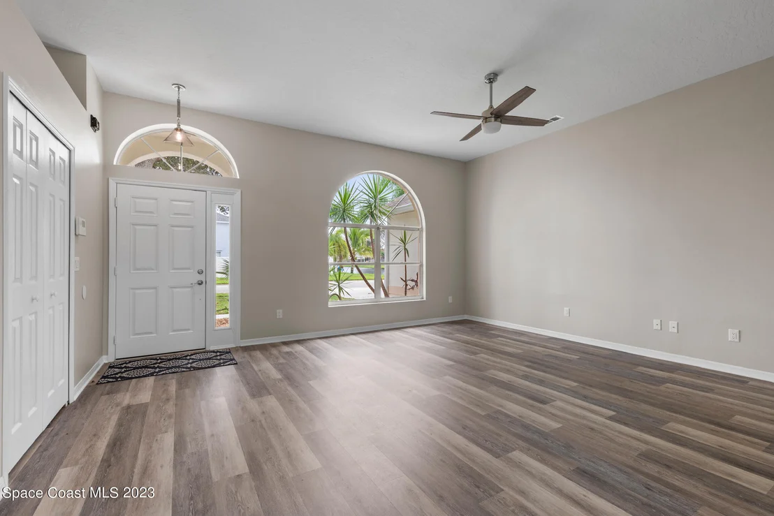 Photo of 1030 Pelican Lane