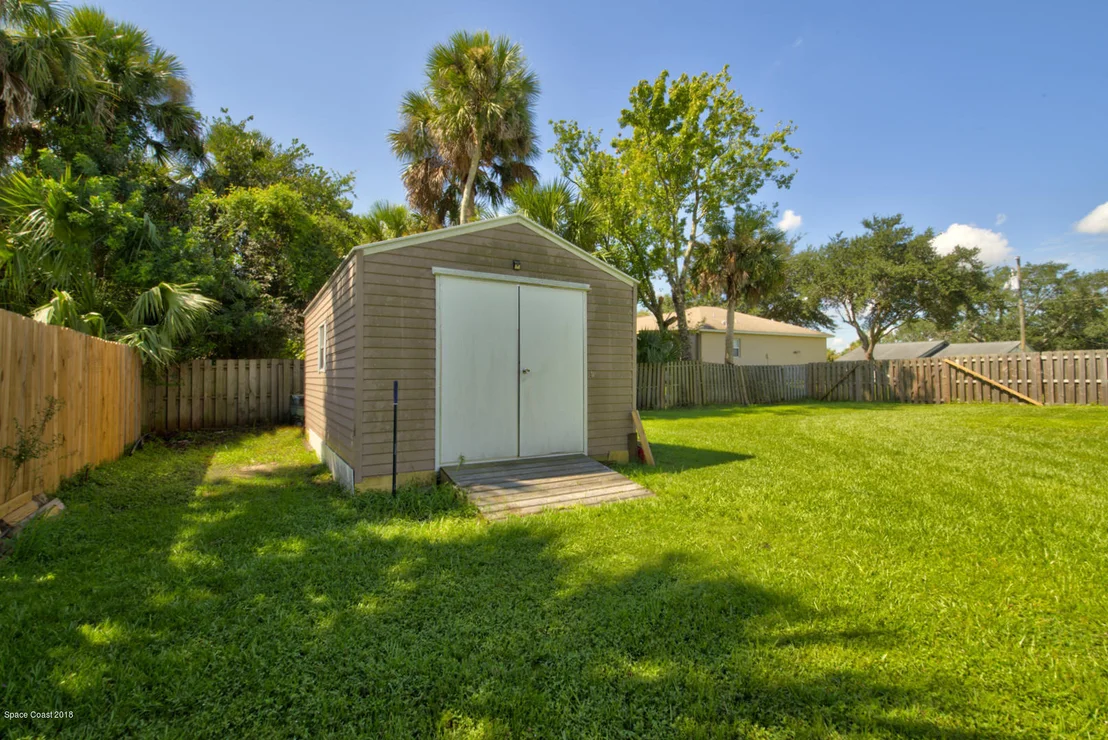 Photo of 6483 Bamboo Avenue