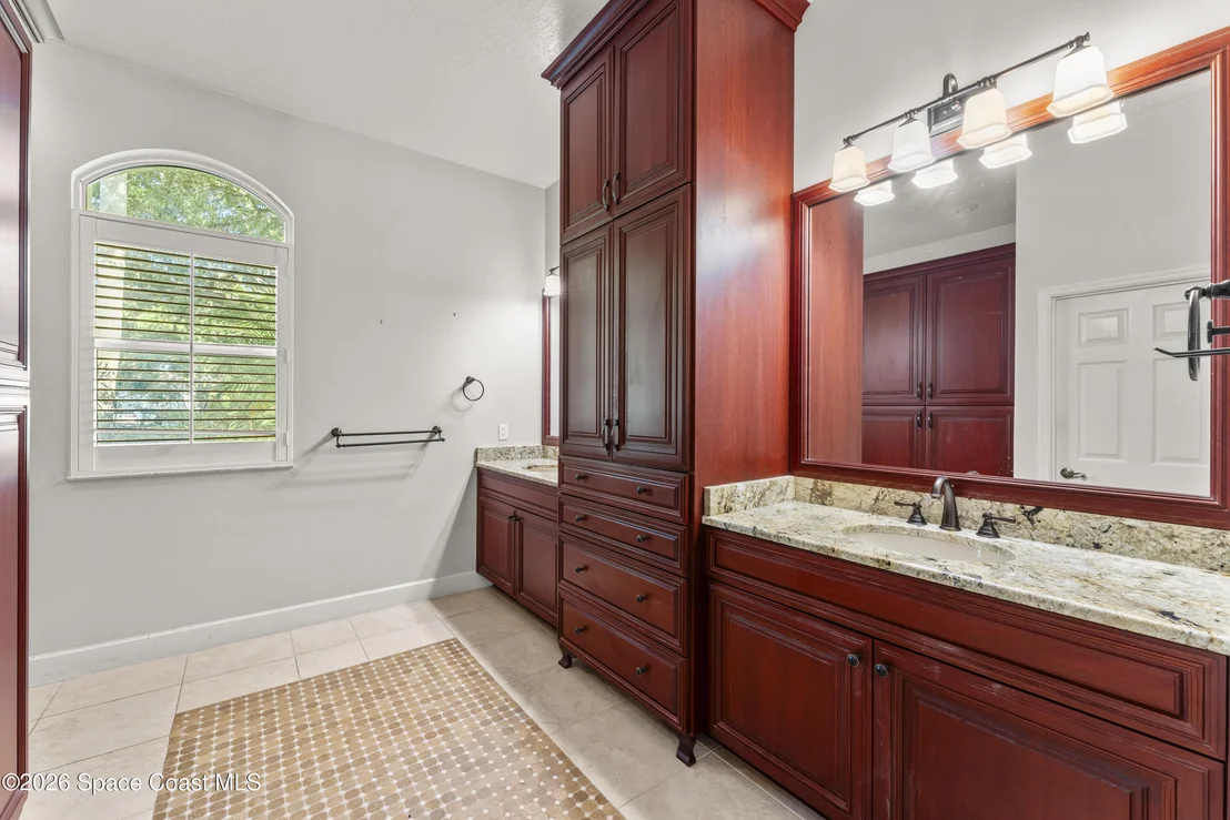 Photo of 340 Baytree Drive