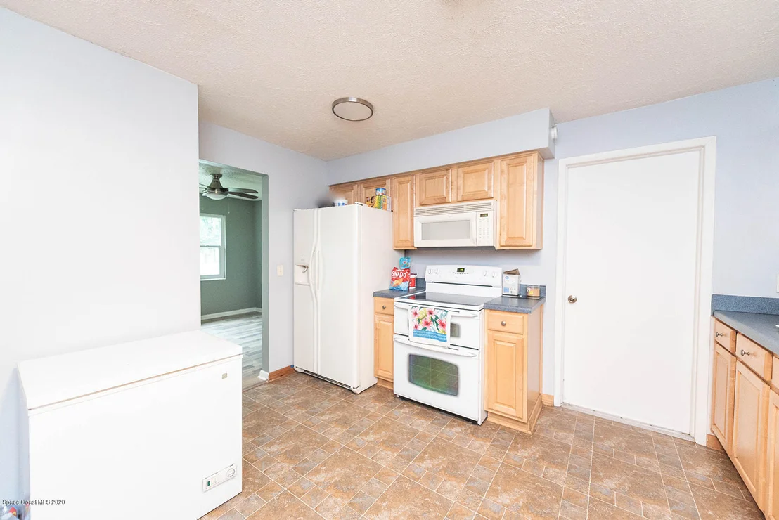 Photo of 4875 Key Madeira Drive