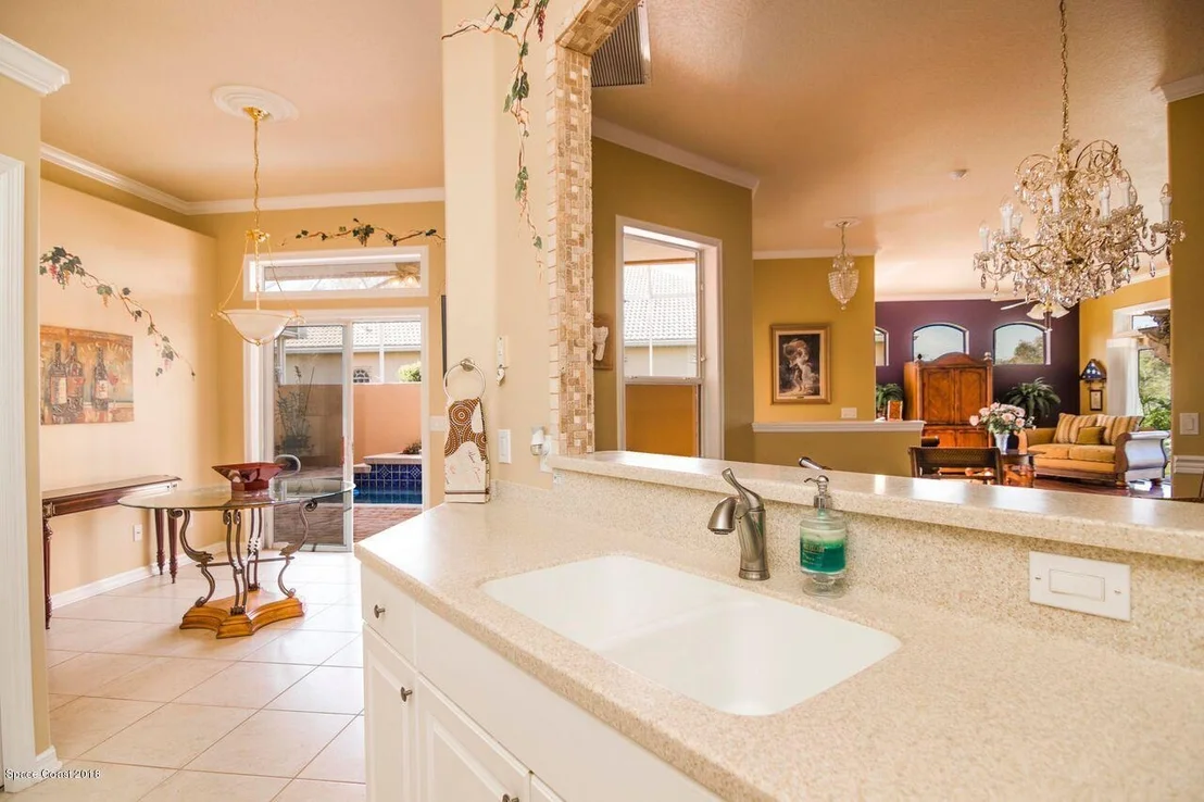 Photo of 943 Palm Brook Drive