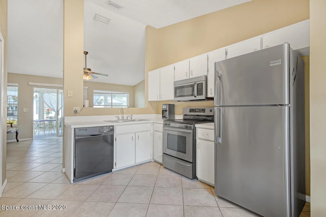 Photo of 1200 Ambra Drive