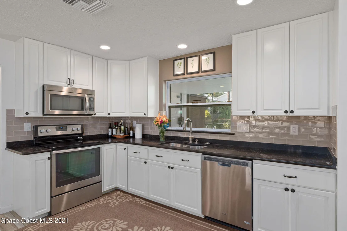 Photo of 616 Hibiscus Trail