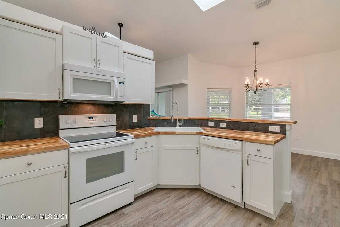 Photo of 1227 Winding Meadows Road