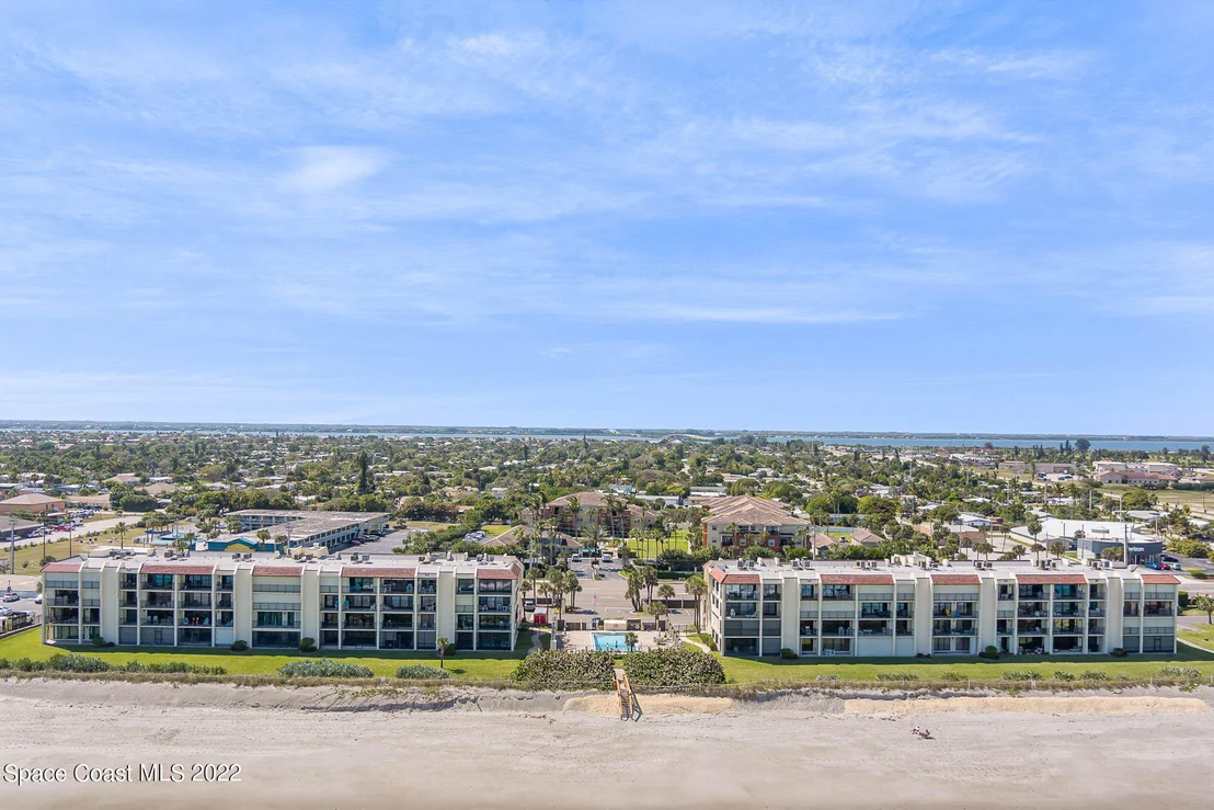 Photo of Unit 110 at 175 Highway A1a