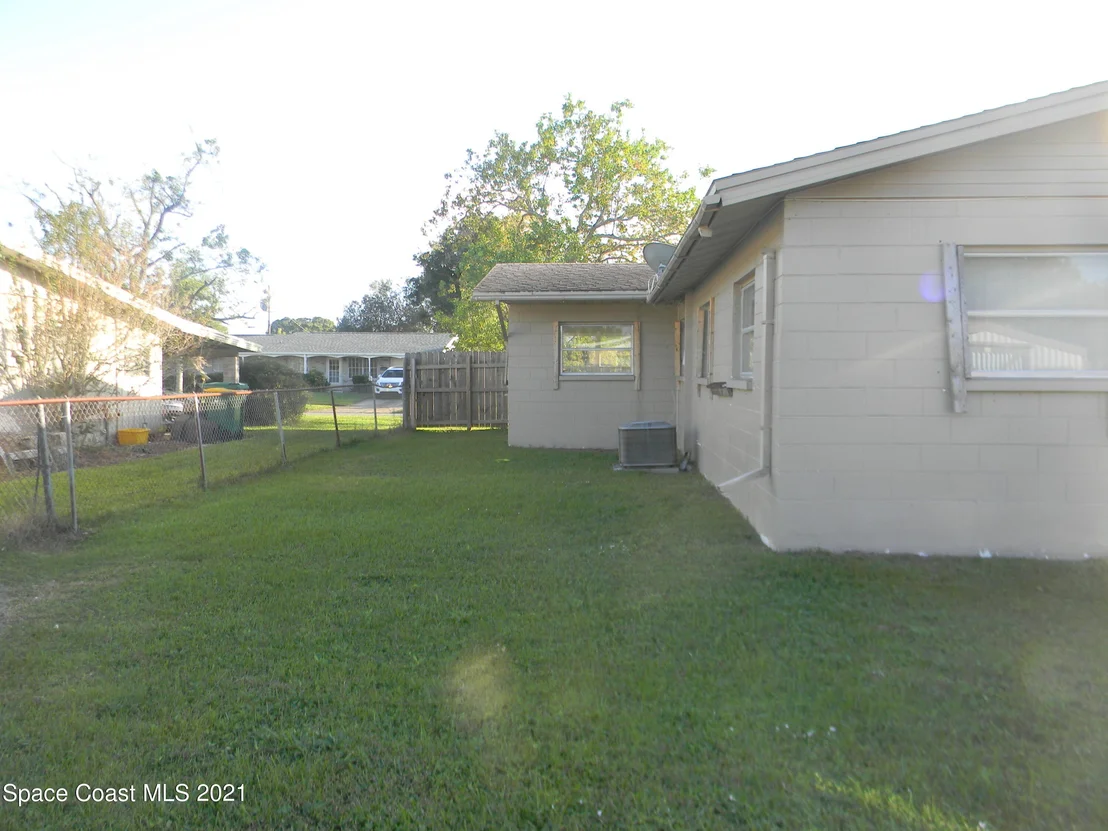 Photo of 2132 Lakeview Drive