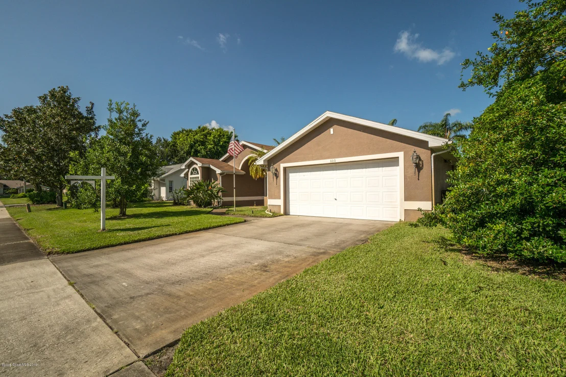 Photo of 800 Crossbow Drive