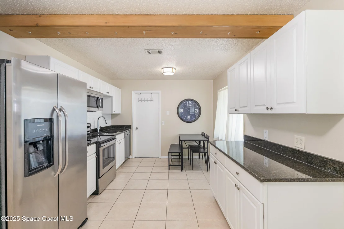 Photo of 1281 Dawn Street NE