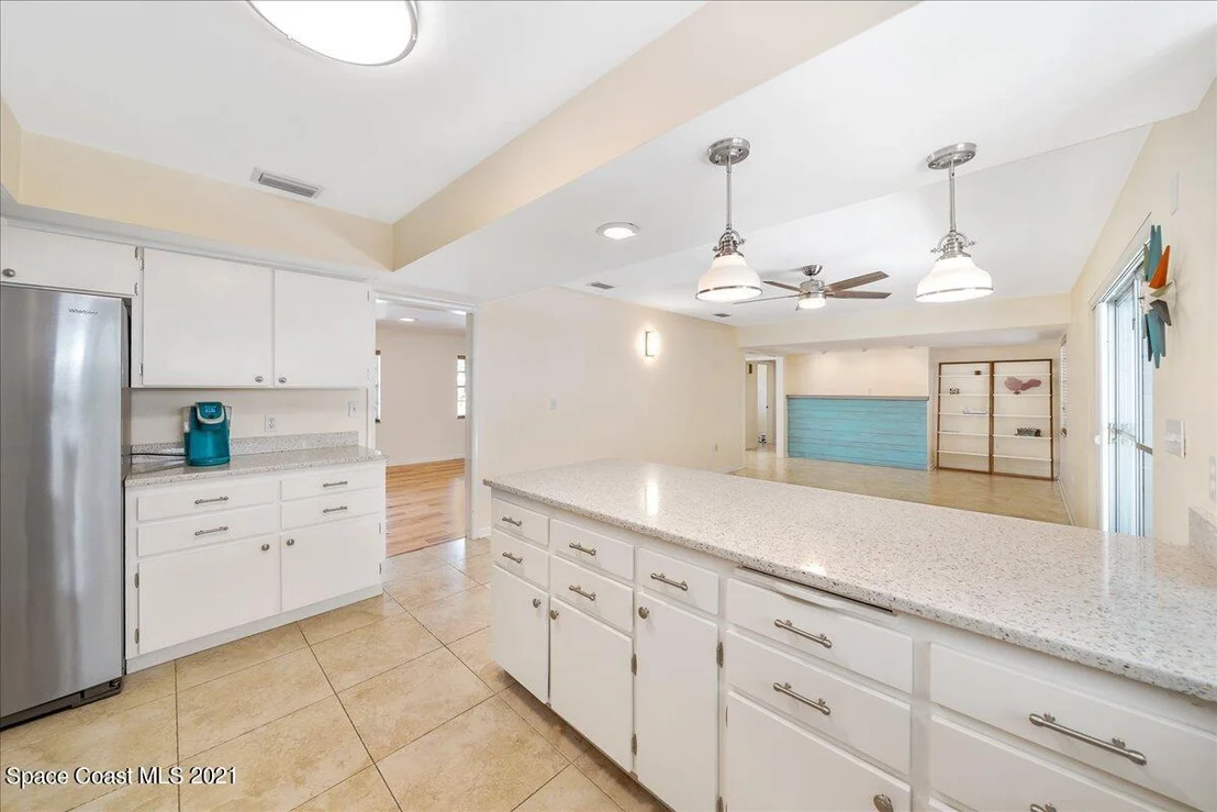 Photo of 585 Bahama Drive