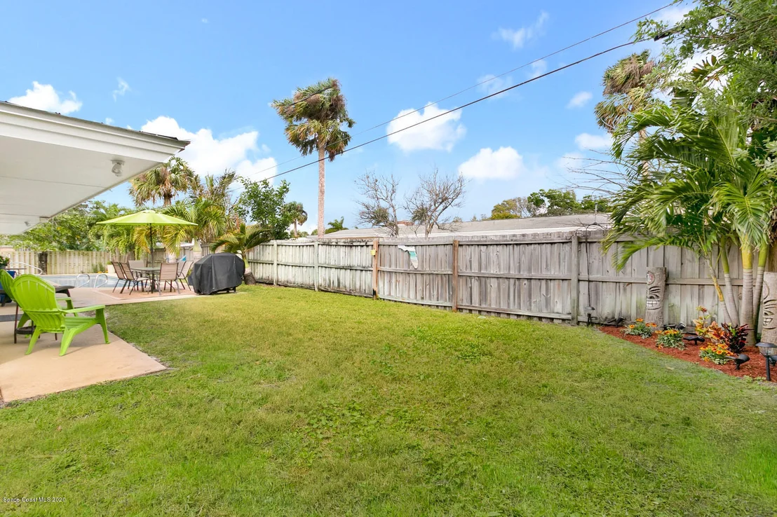 Photo of 570 Bahama Drive