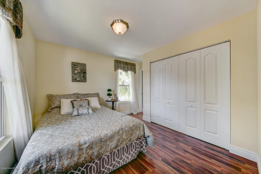 Photo of 1005 Daytona Drive NE