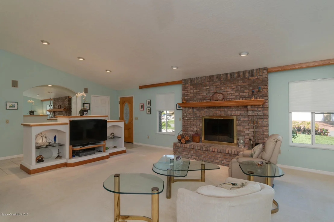 Photo of 419 Arrowhead Lane