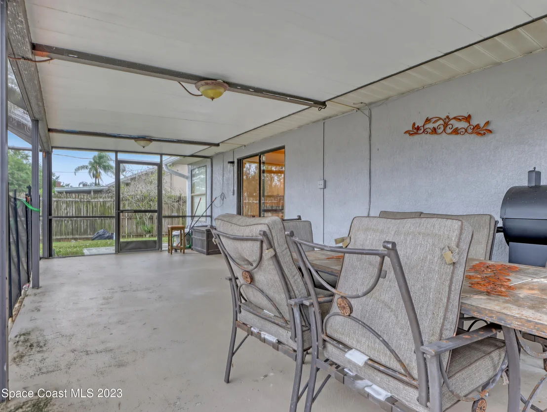 Photo of 958 Lyons Circle NW