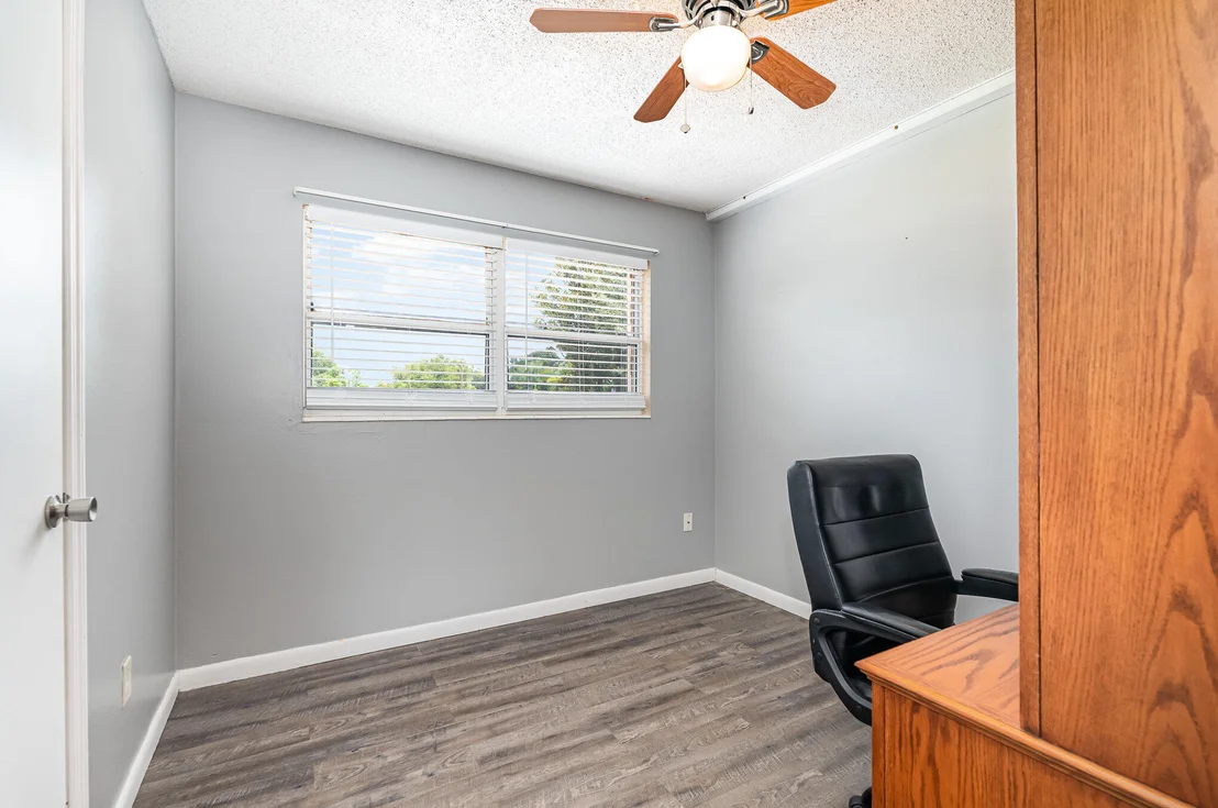 Photo of 4985 Cocoanut Drive