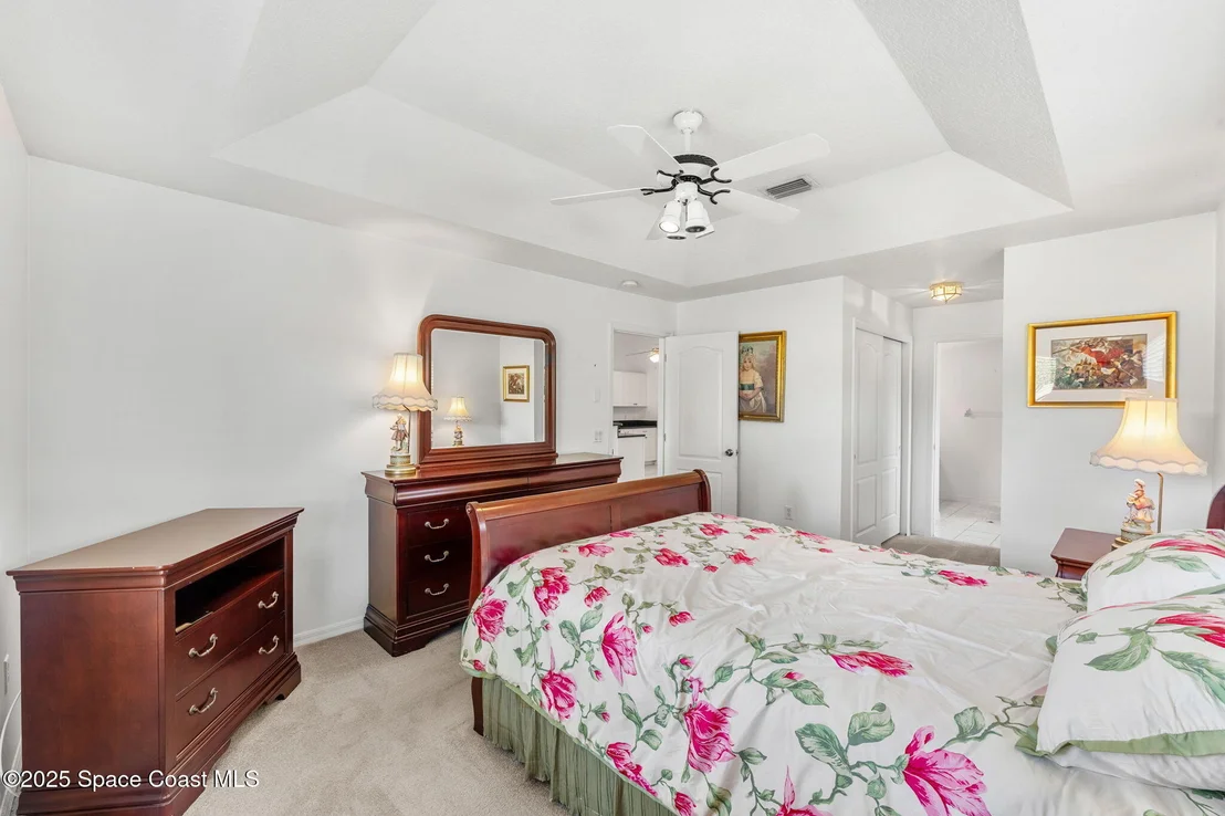 Photo of 926 Pine Creek Circle NE