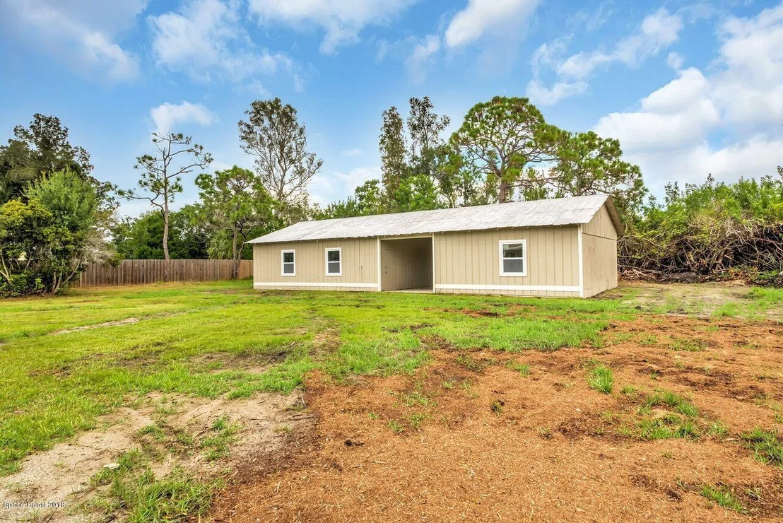 Photo of 2665 Lakehill Road